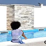 Moderne Maria-vida Piscine 2km Mostar 22km Hébergement de vacances