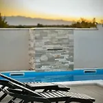Moderne Maria-vida Piscine 2km Mostar 22km Hébergement de vacances Međugorje
