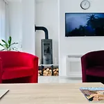 Hébergement de vacances Moderne Maria-vida Piscine 2km Mostar 22km *