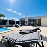 Moderne Maria-vida Piscine 2km Mostar 22km Hébergement de vacances