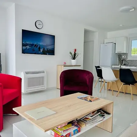 Moderne Maria-vida Piscine 2km Mostar 22km Holiday home
