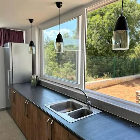 Moderne Maria-vida Piscine 2km Mostar 22km Holiday home