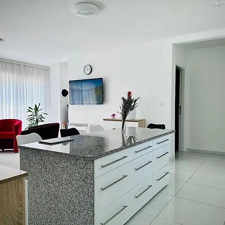 Moderne Maria-vida Piscine 2km Mostar 22km Prázdninový dům Međugorje