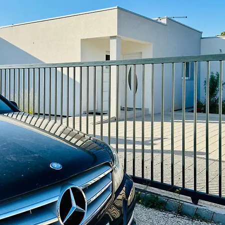 Moderne Maria-vida Piscine 2km Mostar 22km Prázdninový dům