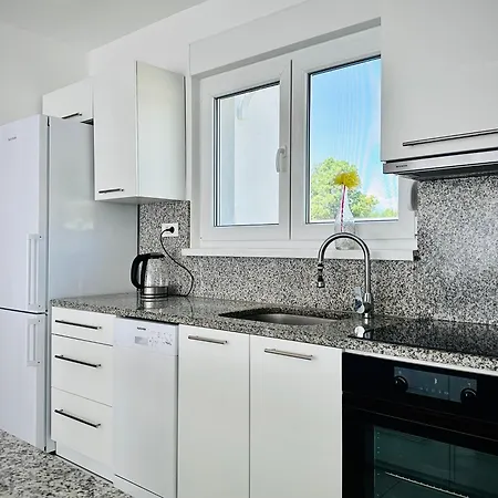 Moderne Maria-vida Piscine 2km Mostar 22km *