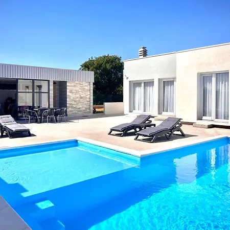 Moderne Maria-vida Piscine 2km Mostar 22km Prázdninový dům